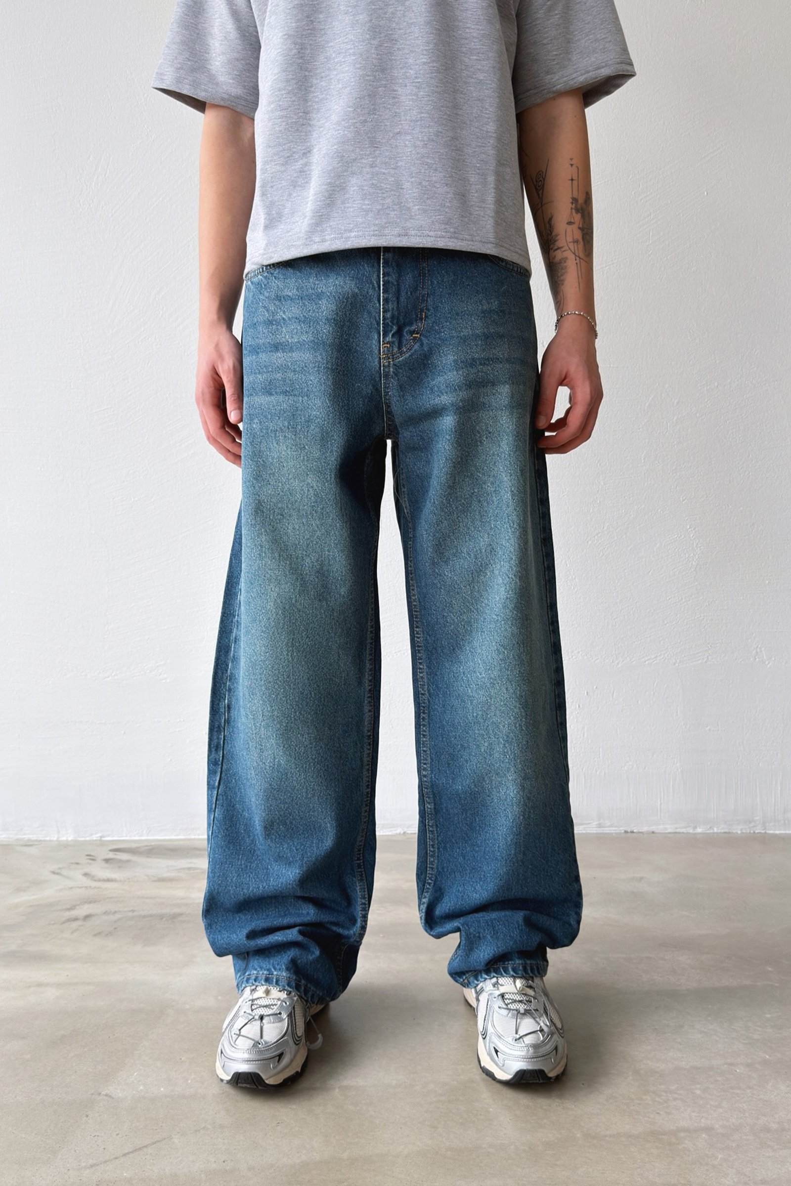 STRIPED VINTAGE BLUE BAGGY JEAN