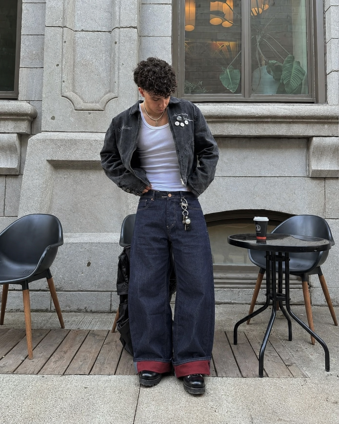 INDIGO BAGGY JEAN WITH RED CUFF
