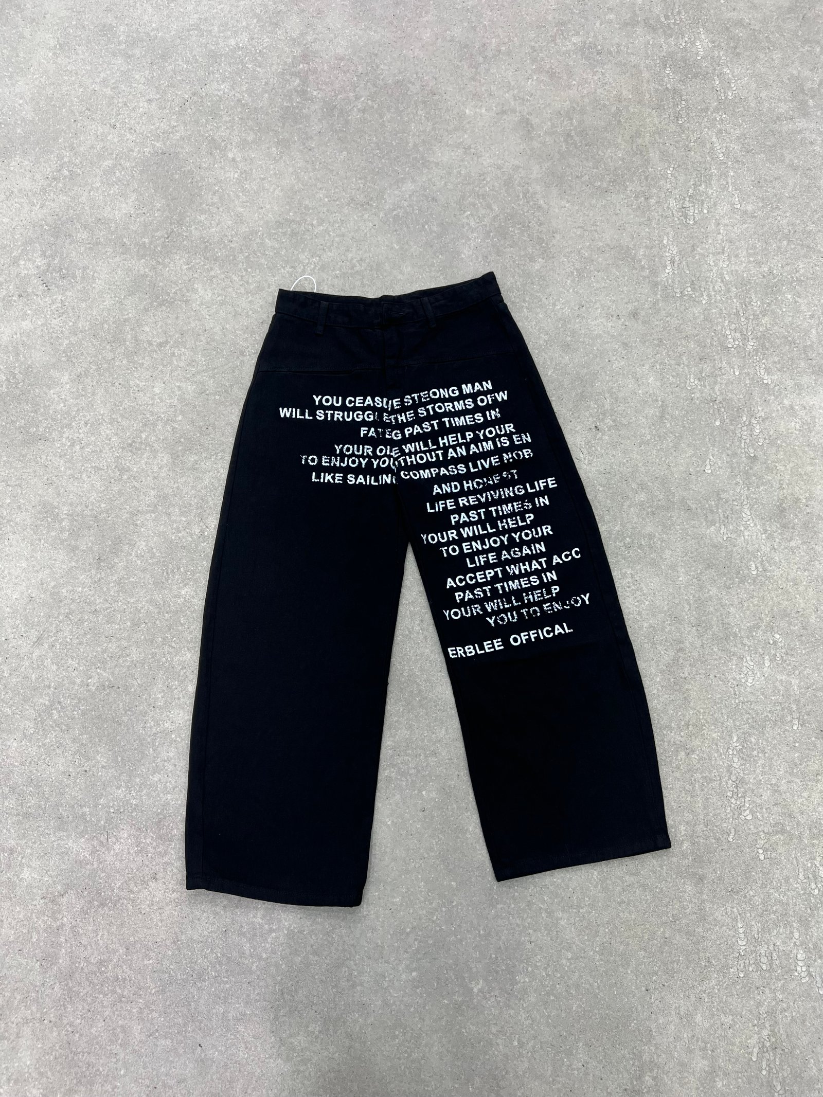 FRONT WRITING BAGGY JEAN