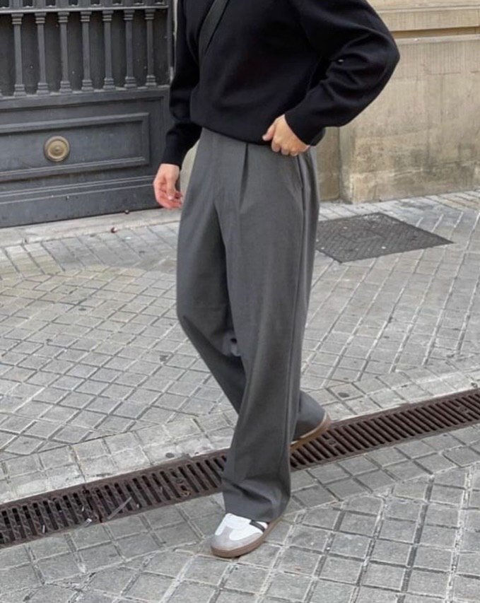 Gray extra baggy trouser