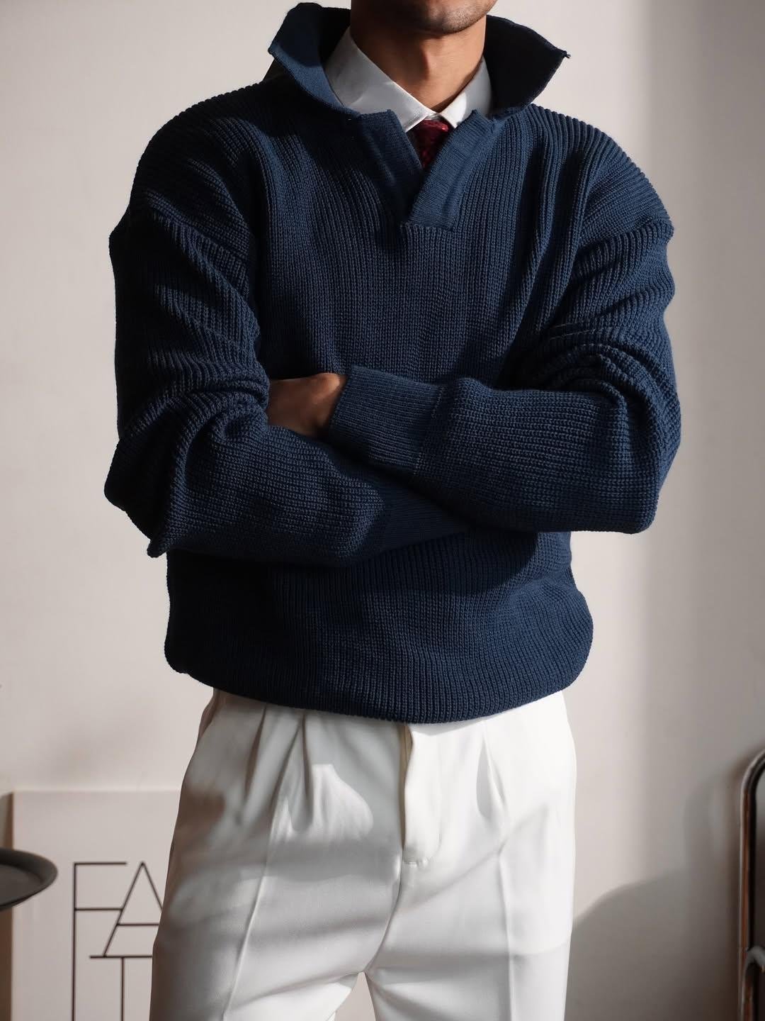 Navy blue Col knit sweater