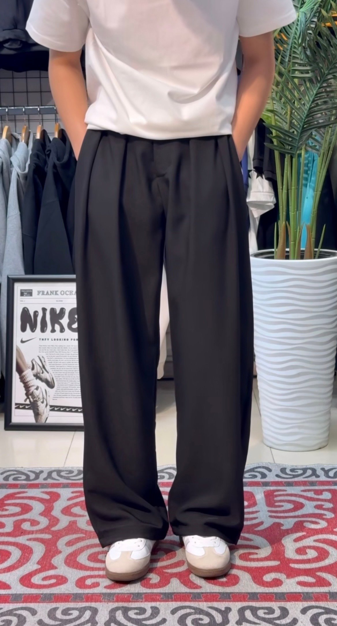 Black Extra baggy trouser