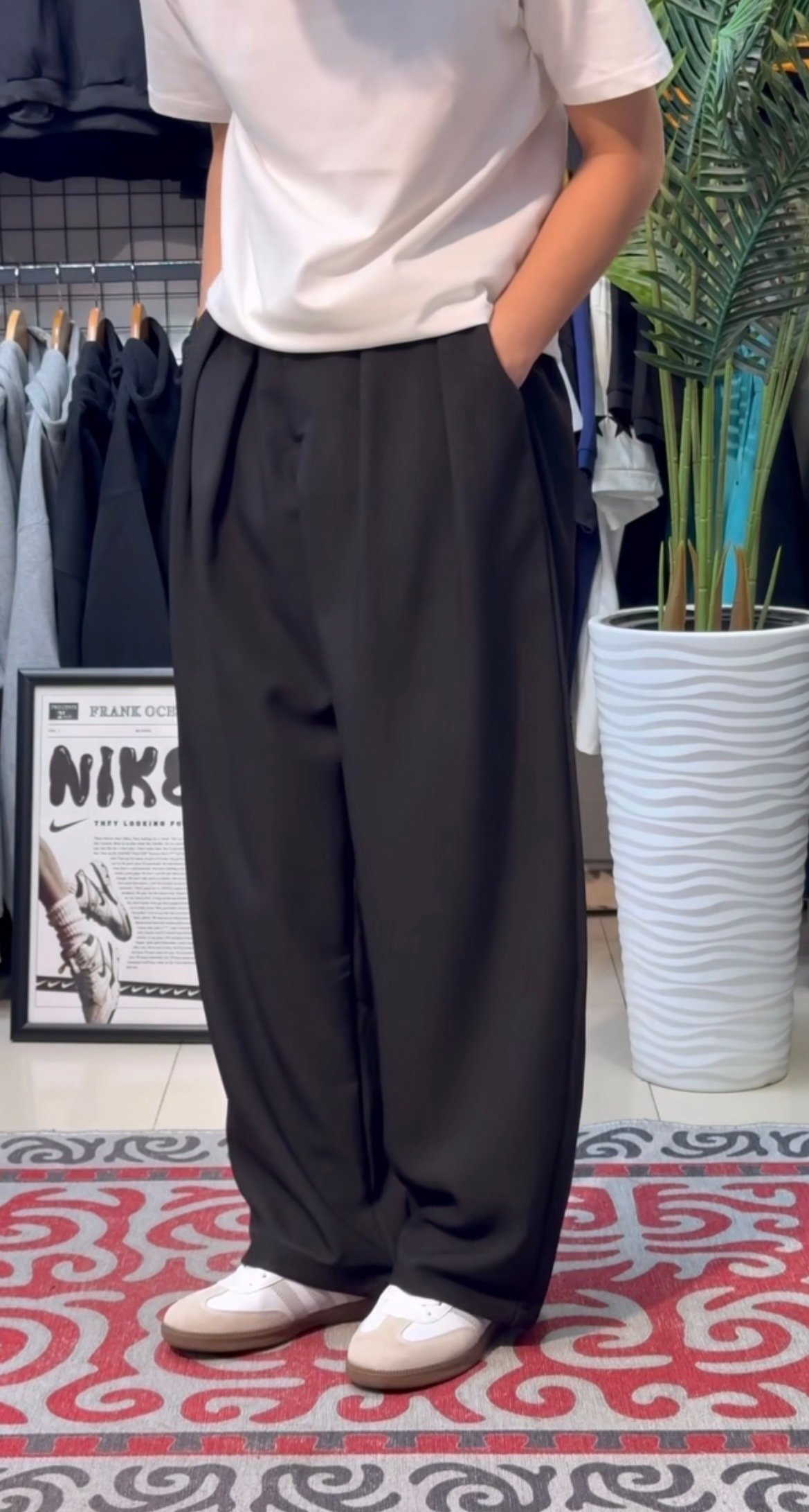 Black Extra baggy trouser