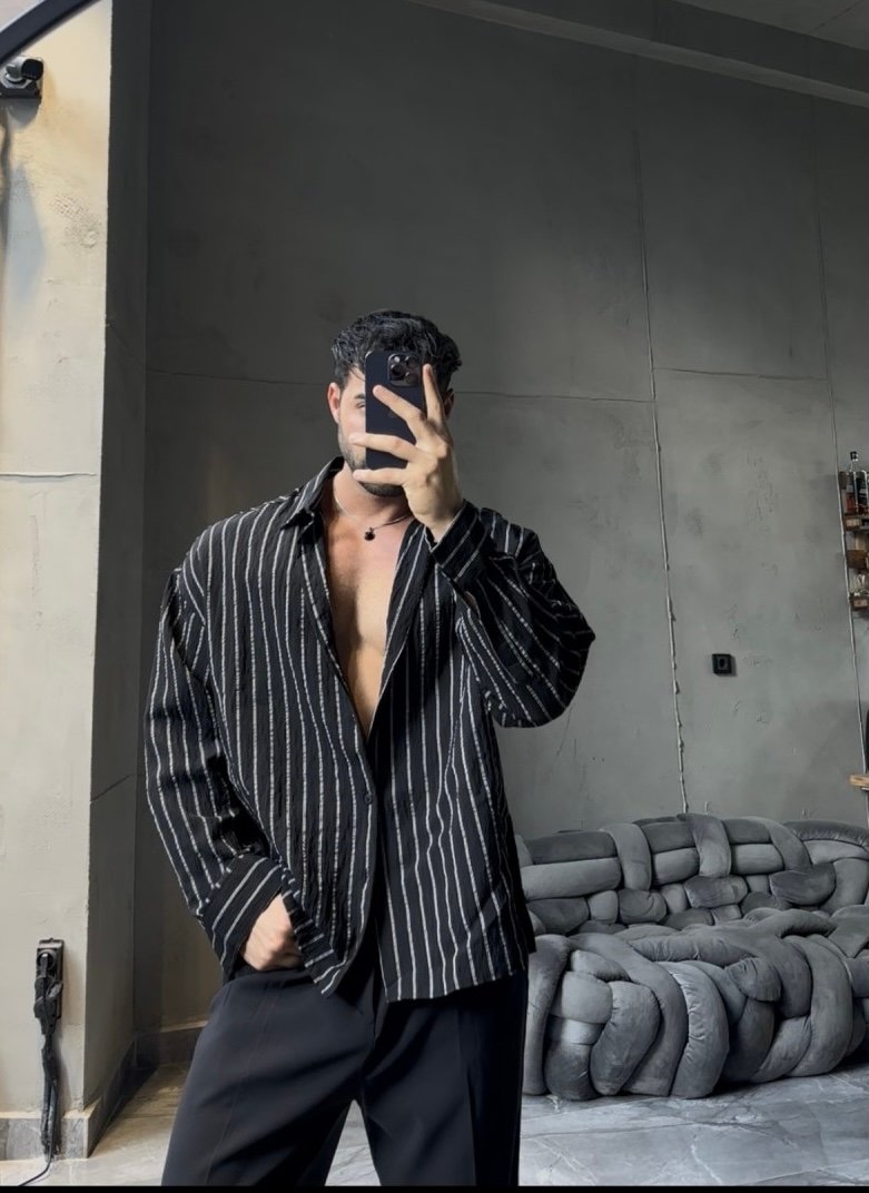 FINE LINE DETAILED OVERSIZE SHIRT black stp’