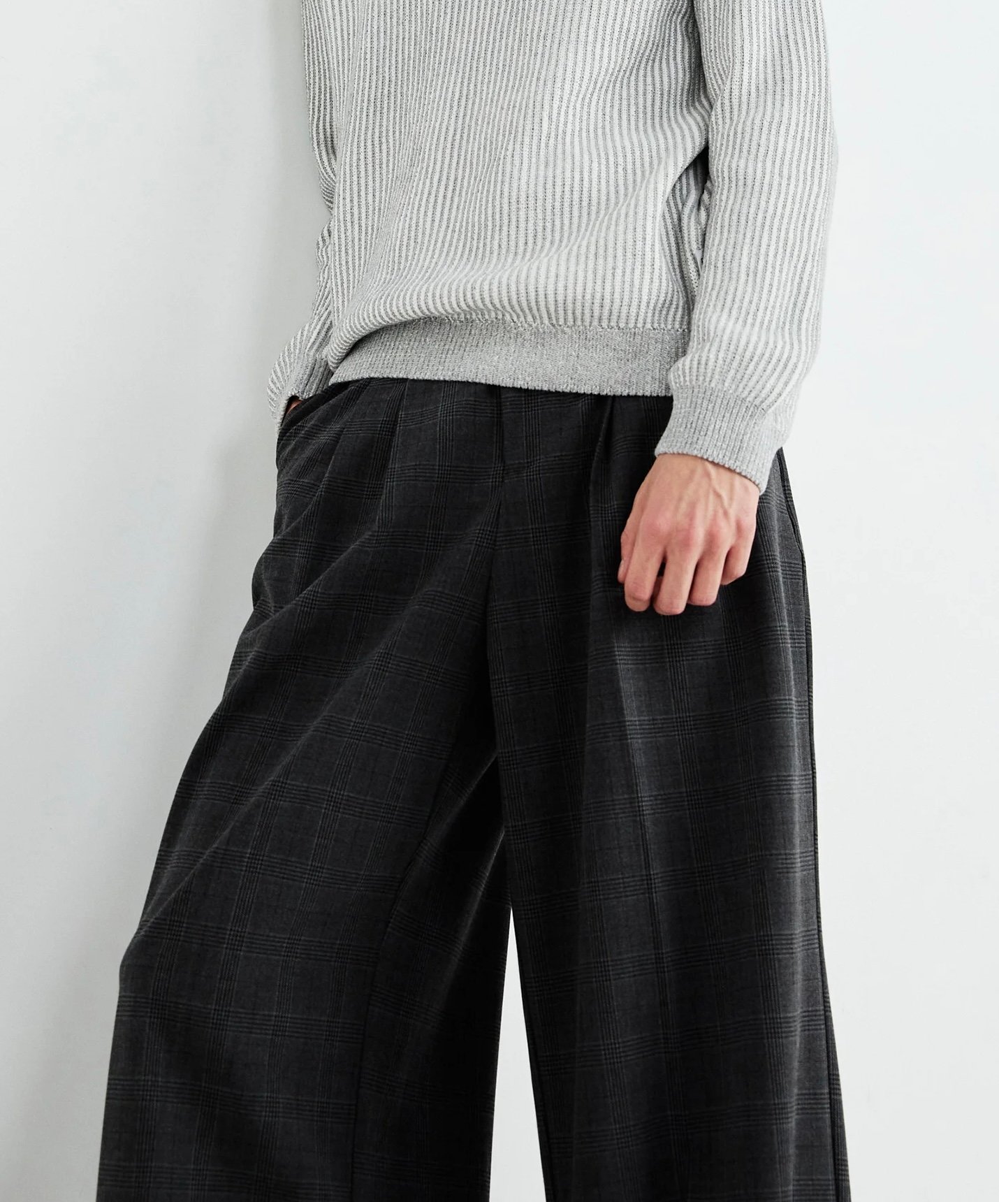 Plaid Pleated Wide Trousers Dark Grey (Unisex)