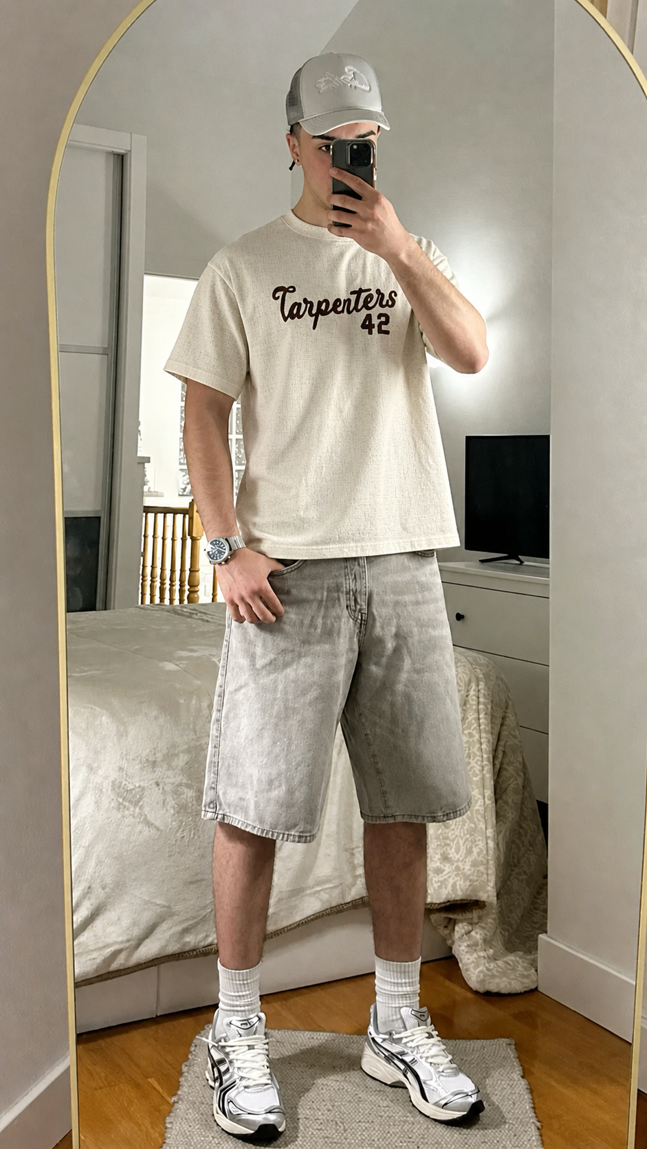 Beige Carpenters 42 CROPPED t-shirt