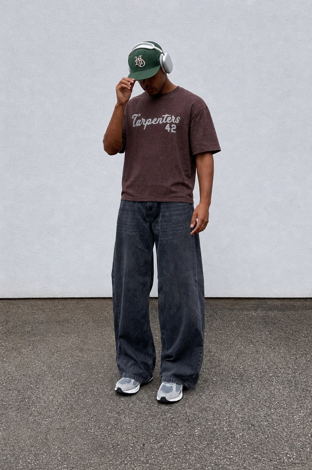 Washed burgundy Carpenters 42 CROPPED t-shirt