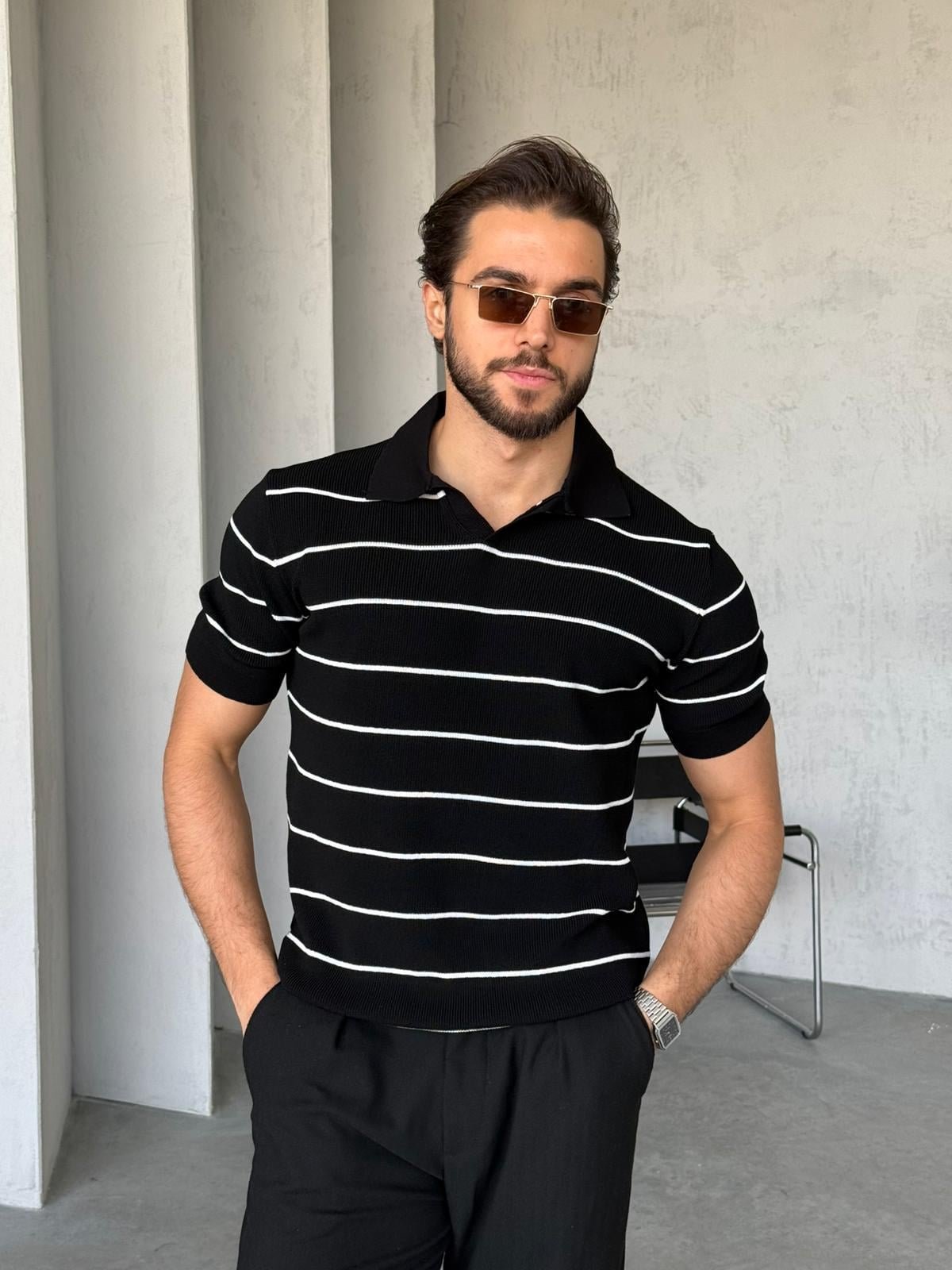 Black striped knit polo collar vnc
