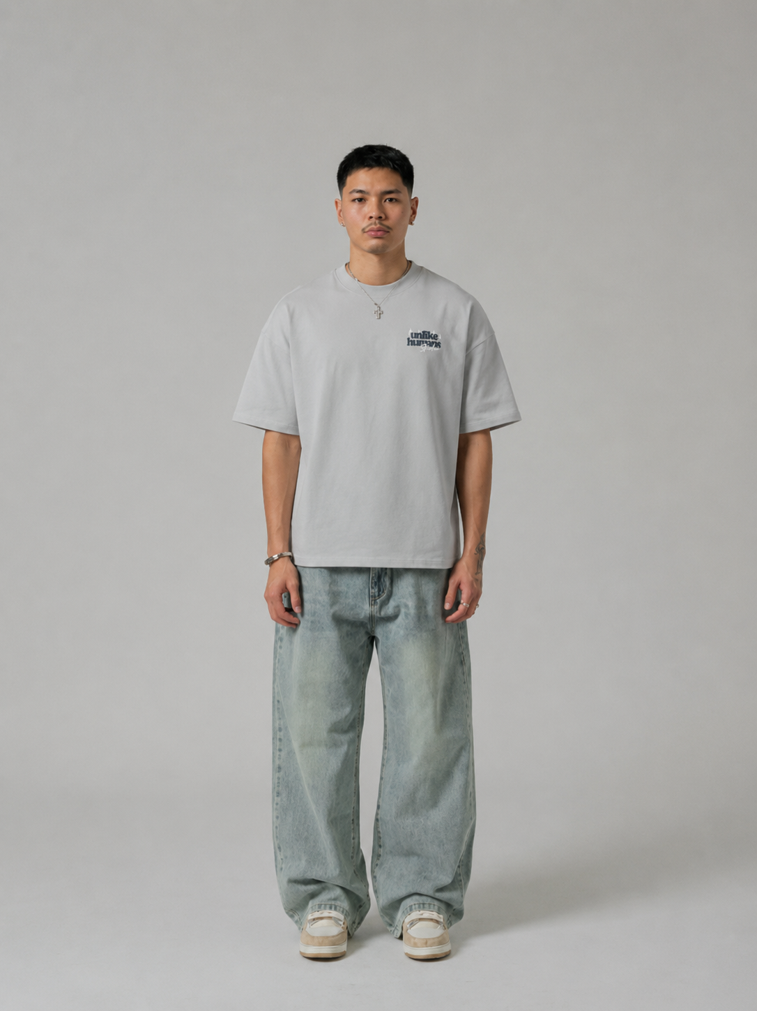 Unlike humans Oversized Tshirt