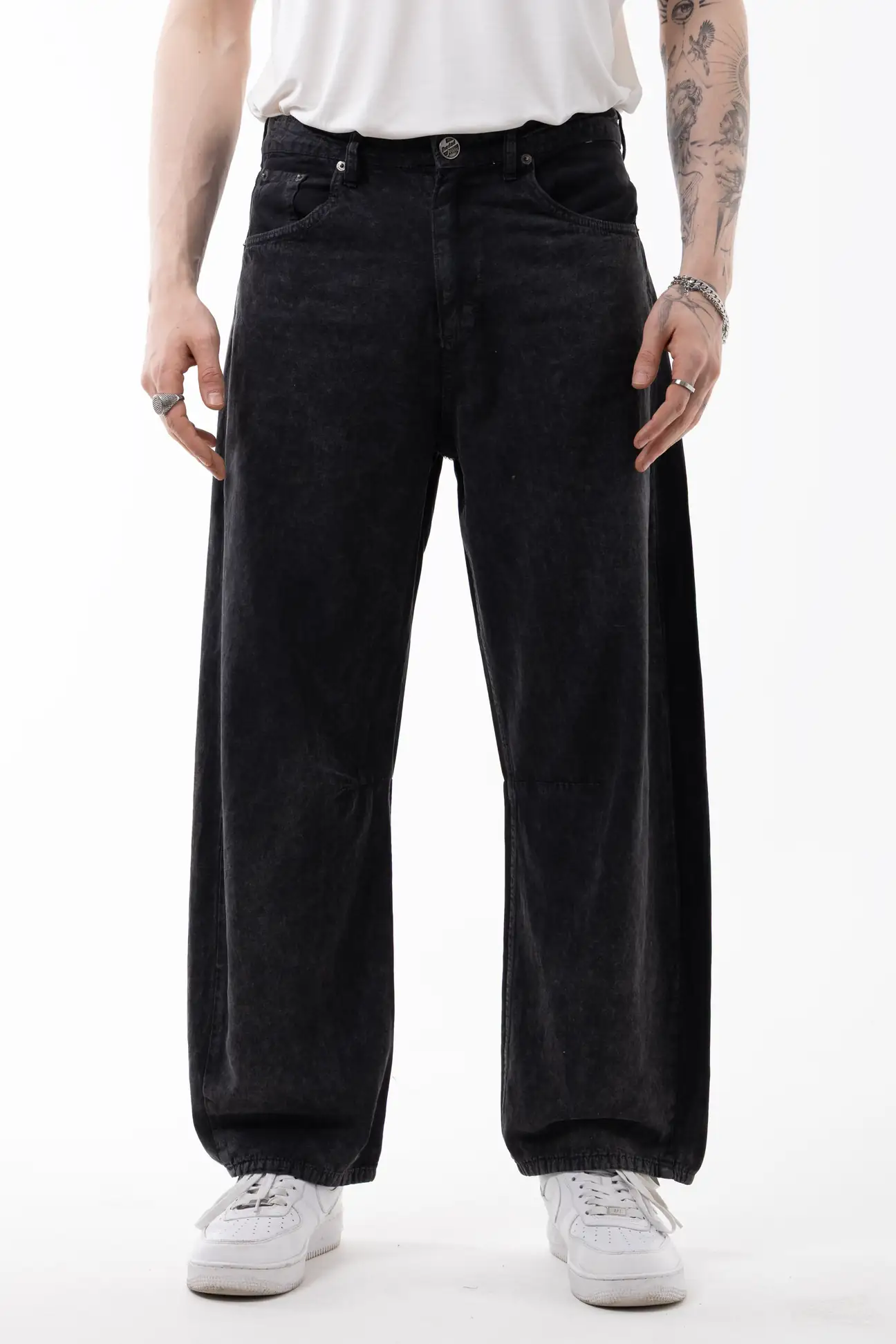 Black acid-washed gabardine pants
