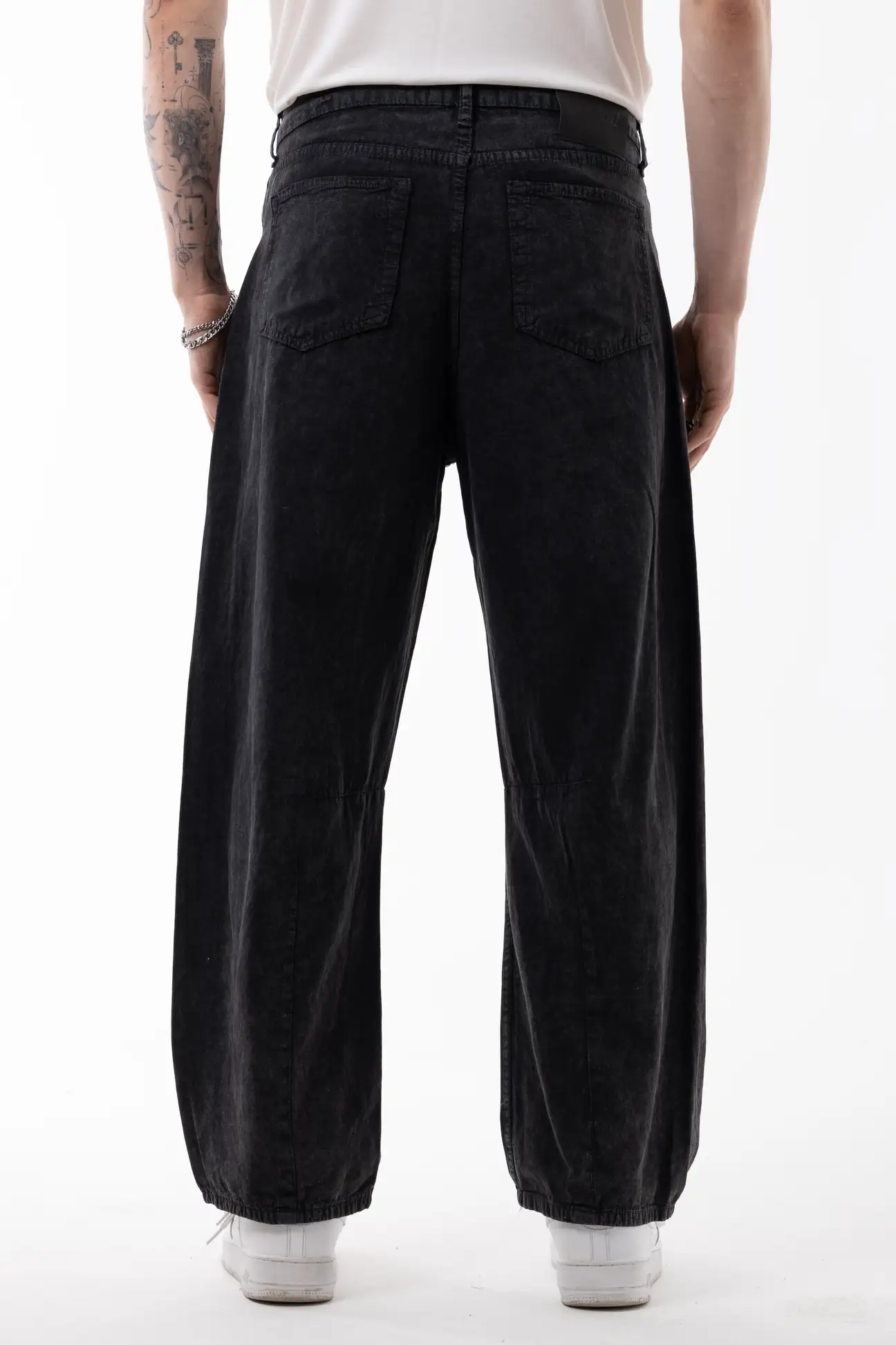 Black acid-washed gabardine pants